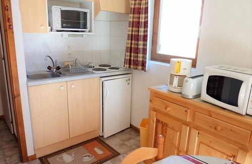 Station de Drouzin le Mont Apartment | Cozy Apartment Biot: Ideal for Families and Pet Lovers