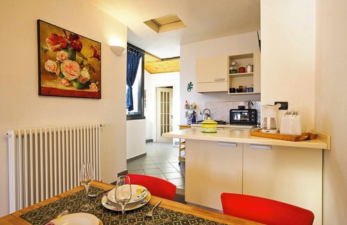 Gonte Apartment | Cozy 2-Room Apartment with Balcony & Lake Views