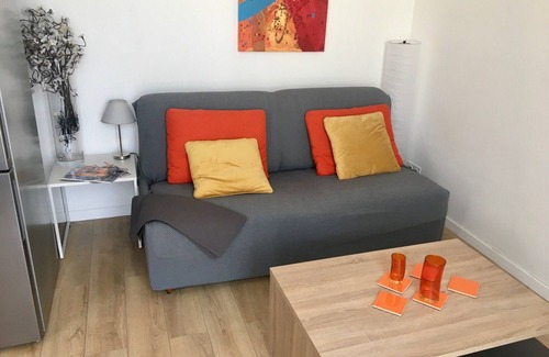 Gambetta Apartment | Duplex Apartment with Pool and Ocean View Near Shops
