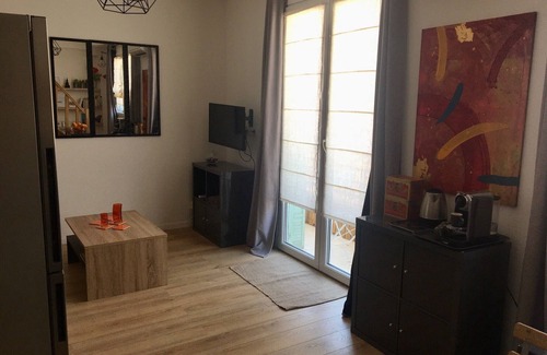 Gambetta Apartment | Duplex Apartment with Pool and Ocean View Near Shops