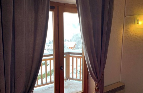 Notre-Dame-de-Bellecombe Apartment | Cozy 2 Rooms in Notre Dame de Bellecombe with Kitchen & Breakfast