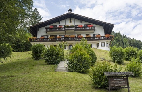 Oberaudorf Apartment | Cozy 2-Room Apartment with Lake View and Spa Amenities