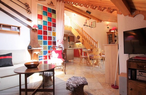 Forville Apartment | Cozy Apartment Briançon: Ideal for Families with Spa Access