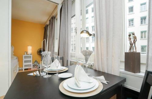 Niederdorf Hotel | 2 room suite pedestrian area