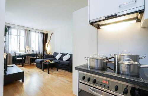 Niederdorf Hotel | 2 room suite pedestrian area