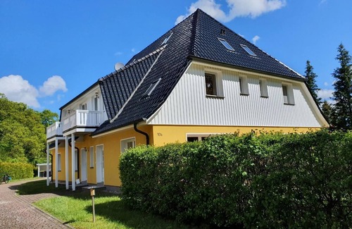 Gelbensande Apartment | Cozy 2-Room Apartment for 4 with Ocean View and WLAN