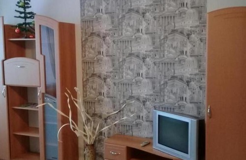 Yoshkar-Ola Apartment | Cozy 2-Room Apartment on Panfilova with Breakfast & Pets