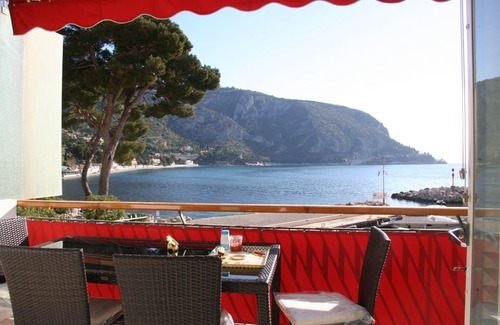 Alpes-Maritimes Apartment | Beautiful Oceanfront Rooms in Eze with Incredible Views