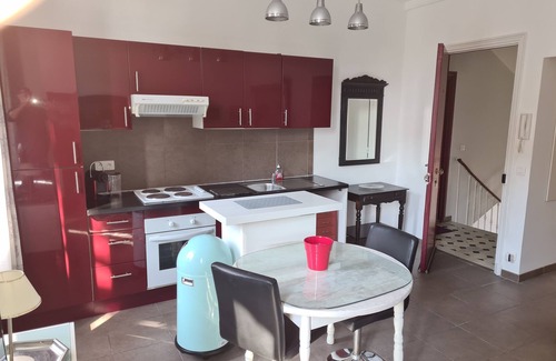 Golfe Juan House | Convenient 2-Room Retreat in Town Center with Amenities