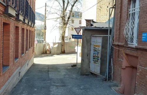 Avlabari House | Pet Friendly Getaway at 2 Santeli Turn Guest House