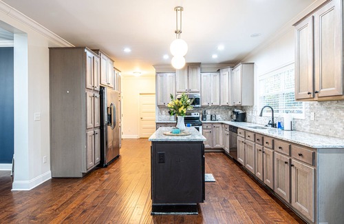 Ashley Oaks House | Ideal Retreat: 2 Secluded Homes with Hot Tubs for Fun