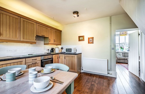 Abercraf Cottage | Family-Friendly Siluria Cottage with Cozy Open Fire