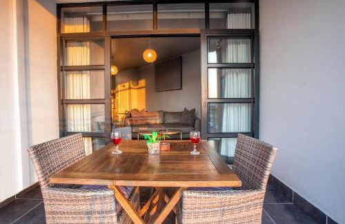 Durban Point Apartment | Oceanfront 2 Sleeper with King Bed at Point Waterfront
