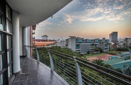 Durban Point Apartment | Oceanfront 2 Sleeper with King Bed at Point Waterfront