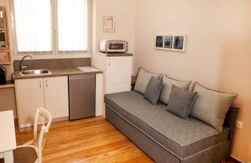 Pangrati Apartment | Comfortable 2-Space Apartment with Balcony in Pangrati