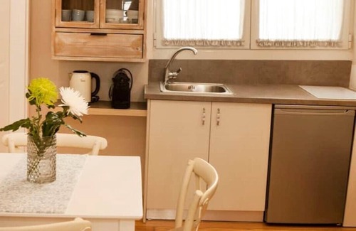 Pangrati Apartment | Comfortable 2-Space Apartment with Balcony in Pangrati