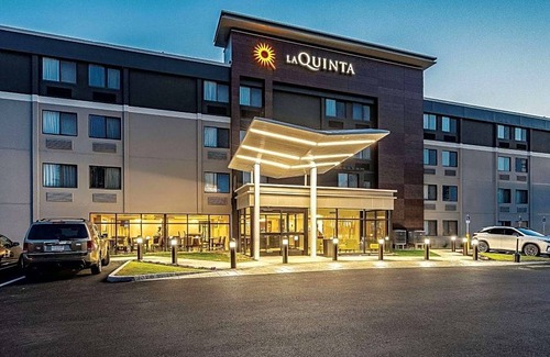 Salem Hotel | Budget-Friendly Stay at La Quinta by Wyndham Salem NH
