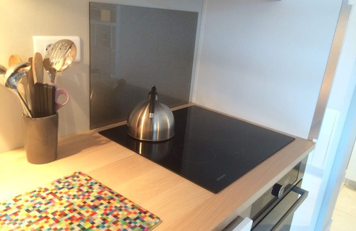 Le Touquet-Paris-Plage Apartment | Beautiful Beachfront F3 with Kitchen & Pool Access