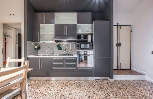 Old Town Apartment | Steps from Piazza Grande: Pet-Friendly Family Retreat