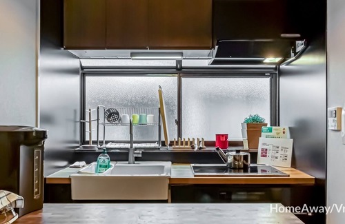 Tennoji House | Ideal Tennoji Vacation House for Families with Spa & Kitchen