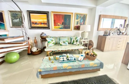 Villas Del Mar Apartment | Elegant 2-Story Penthouse at Marbella Beachfront