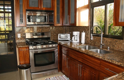 San Ramon Villa | Experience Spectacular Views in Central Costa Rica B&B