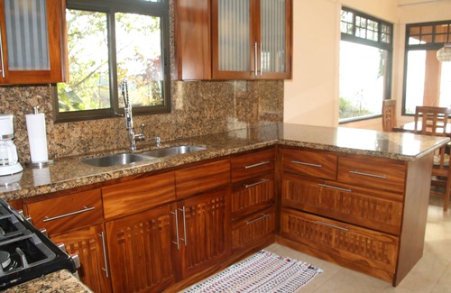 San Ramon Villa | Experience Spectacular Views in Central Costa Rica B&B
