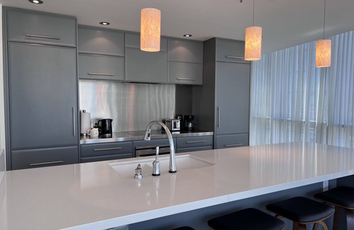 Beltline Condo | Downtown Calgary Penthouse with Family-Friendly Amenities