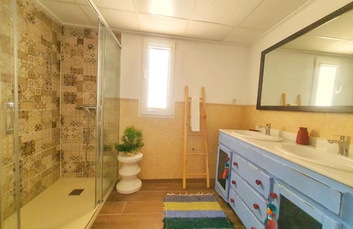 Aguilas Apartment | Stylish 2 Terrazas Hotel: Centrally Located with Ocean Views