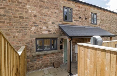 Cinderford House | Discover The Old School: Family-Friendly 4-Star Retreat