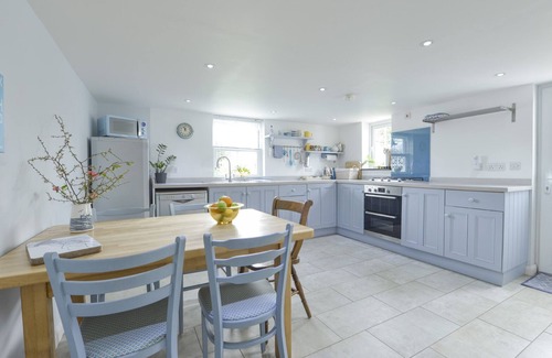 Manaccan Cottage | Delightful 2 Trerise Cottage: Pet-Friendly Retreat in Manaccan