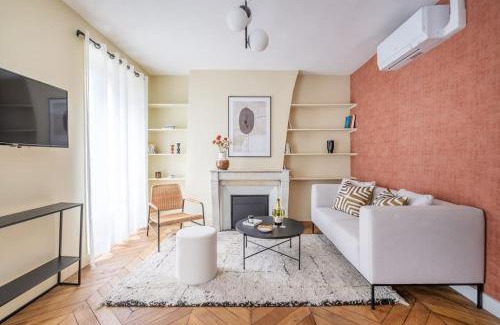 Faubourg-du-Roule Apartment | Spacious Two Bedrooms Near Champs Elysées & Arc de Triomphe