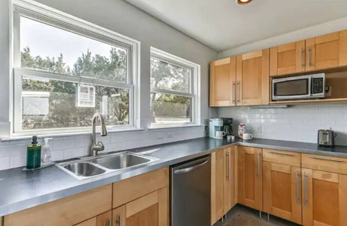 Dripping Springs House | Pet-Friendly Retreat in Dripping Springs, Perfect for Weddings