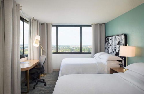 Seybold Hotel | Explore Downtown Miami: 2 Inviting Units with Pool!