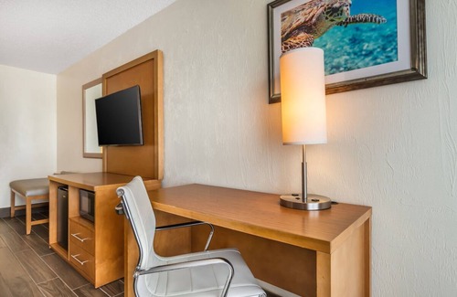 Seabreeze Park Hotel | 2 Units | Spacious Family Stay w/Ocean Views | Near Beaches & Top Hotspots