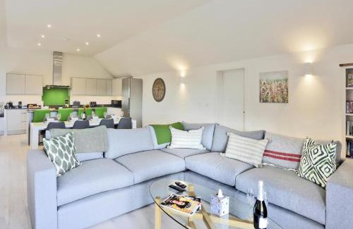 Saxmundham House | Welcoming 2 Wadd Cottages: Pet and Child Friendly Retreat