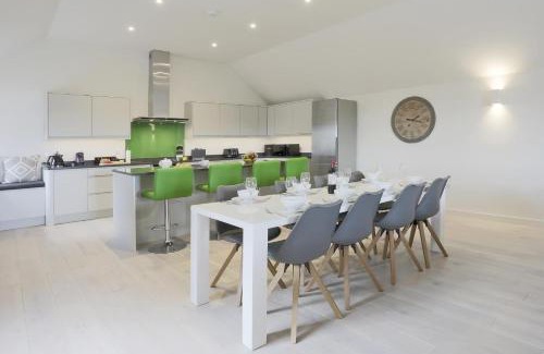 Saxmundham House | Welcoming 2 Wadd Cottages: Pet and Child Friendly Retreat