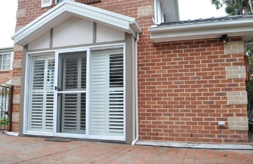 Frenchs Forest House | Cozy 2-Bedroom House with Ocean View & Private Entrance