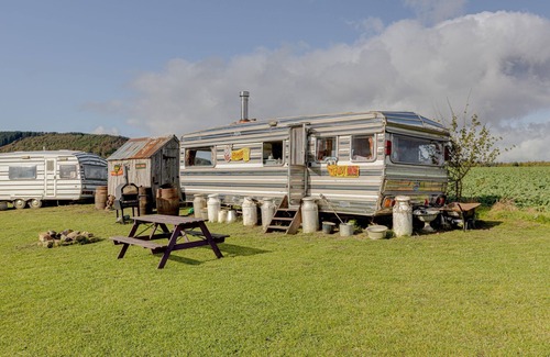 Scarborough Cabin | Cozy Double Bed Glamping Wagon at Dalby Forest