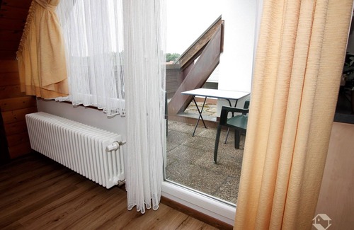 Uehlingen-Birkendorf Apartment | 10/10 Rated 2-Zimmer-Apartment with Kitchen & Breakfast