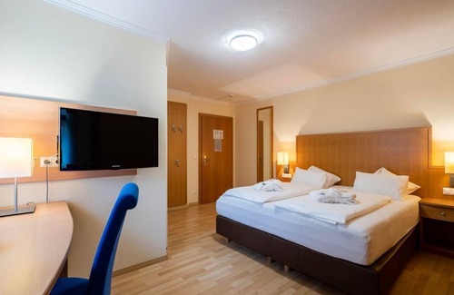 Feld am See House | Family-Friendly Getaway at Brennseehof with Seeblick Views