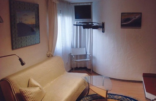 Pliezhausen Apartment | Seerose Apartment: Pet-Friendly Retreat with Ocean Views