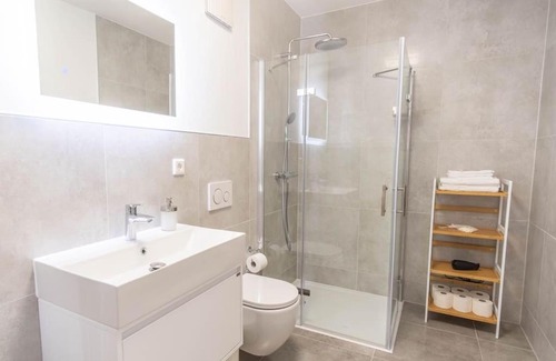 Ost Apartment | Modern 2-Room Apartment Near Paunsdorf Center, Rated 9/10
