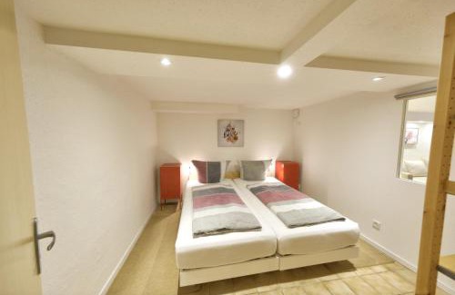 Gramsham Apartment | Cozy 2-Room Apartment Near Alz and Chiemsee