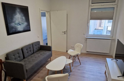 Heslach Apartment | Cozy 2 Zimmer Wohnung near Marienplatz with Spa & Breakfast