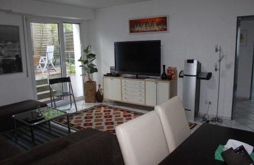 Wuppertal House | Family-Friendly 2-Bedroom Apartment in Wuppertal with Terrace