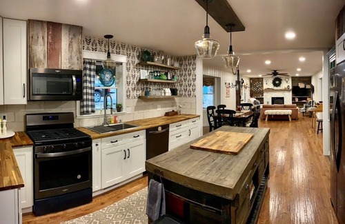 Fort Payne Cottage | Discover Tranquil 20 Acres by Desoto State Park