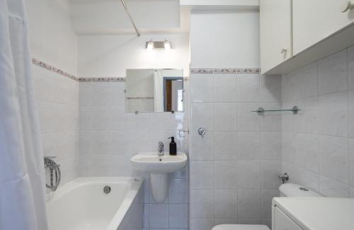 Kamienna Gora Apartment | Perfect 20 Apart: Family-Friendly Retreat for Up to 4 Guests