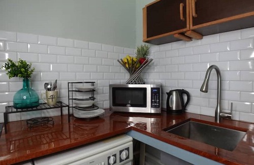 Port of Spain Apartment | Budget-Friendly Cozy Colonial 1BR Apt in Queens Park