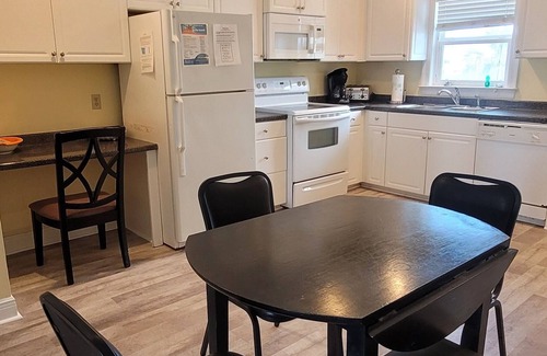 Lower Grand Lagoon Condo | Convenient Beach Access and Large Pool for Family Fun